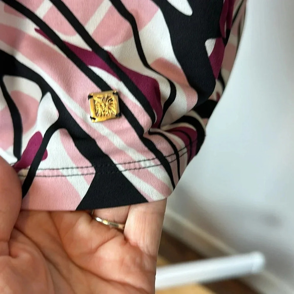 Anne Klein sleeveless front pleats geometric print stretch top - Picture 4 of 4